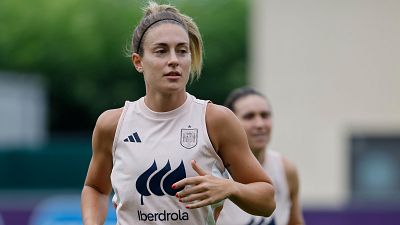 Alexia Putellas: "Los penaltis est�n siendo el tema de esta Eurocopa, pero decide el cuerpo t�cnico"