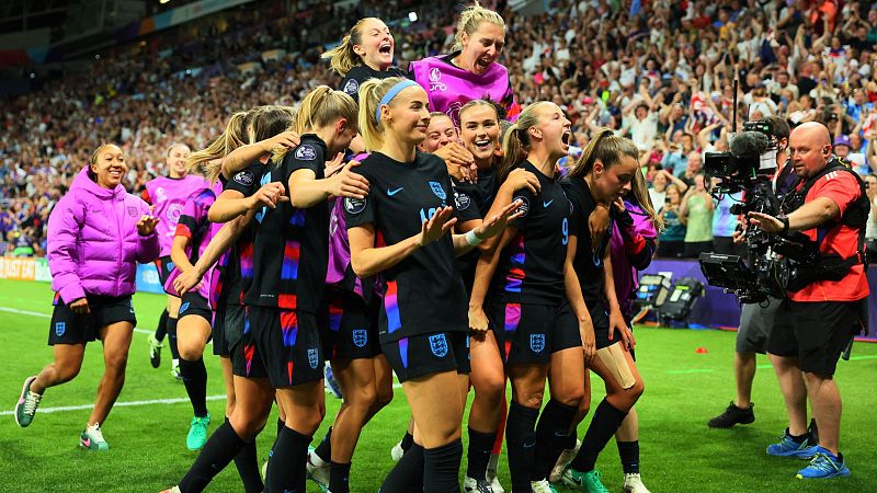 Inglaterra sufre hasta el último minuto de la prórroga para evitar la sorpresa de Italia y ser finalista