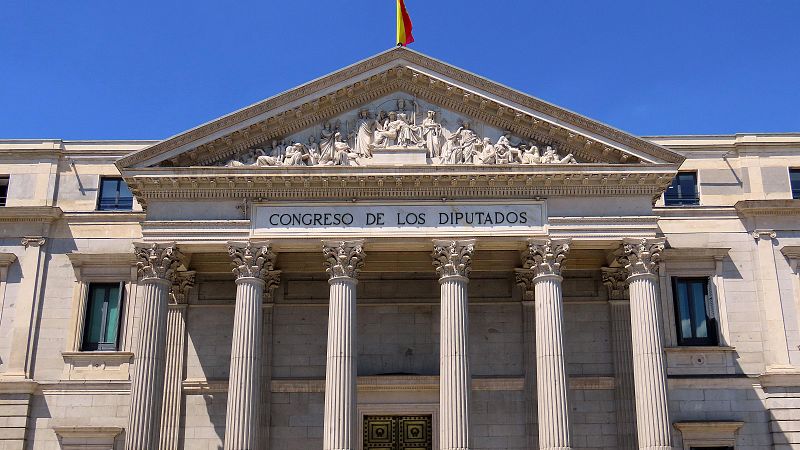 El Gobierno propone una ley para limitar por un máximo de 60 años los secretos oficiales