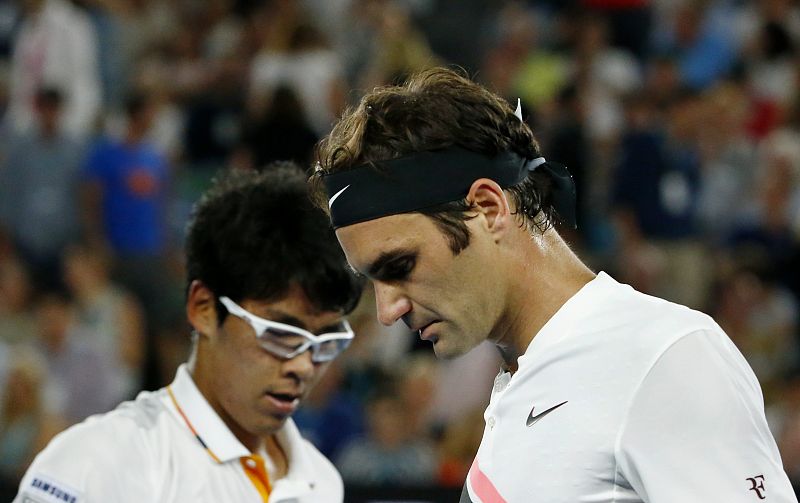 Federer se mete en su 30ª final de un Grand Slam tras la retirada de Chung