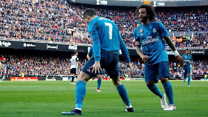 El Real Madrid se da un respiro en Mestalla