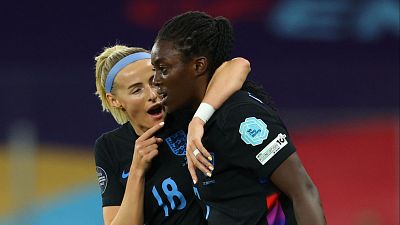 Agyemang y Kelly; las salvadoras de Inglaterra en esta Eurocopa son suplentes pero cambian partidos