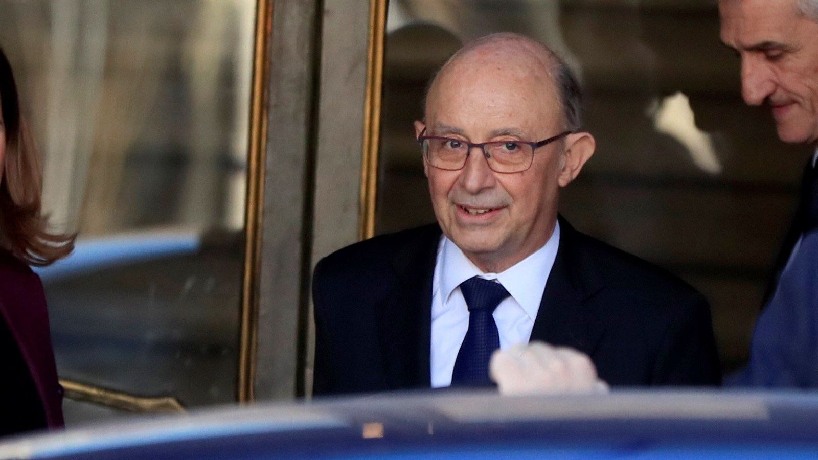Las gasistas pagaron 673.500 euros al bufete de Montoro, según la UCO | Ver