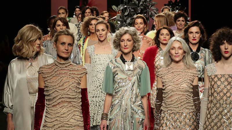 Duyos viste con amor a las mujeres de su vida