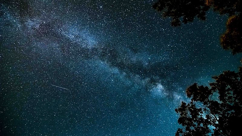 El cielo en agosto: lluvias de estrellas, alineacin de planetas y otros fenmenos astronmicos del mes