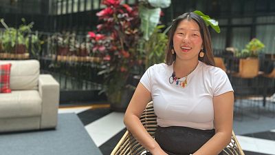 Quan Zhou: "Las hijas e hijos de inmigrantes que nacemos en Espaa nos encontramos entre dos aguas"
