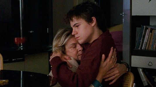 alarm'La patria perdida', el conflicto interno de un joven con amada madre por el rgimen de Slobodan Milo?evi?
