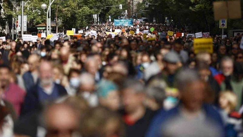 La migració impulsarà el creixement de població a Catalunya fins al 2034