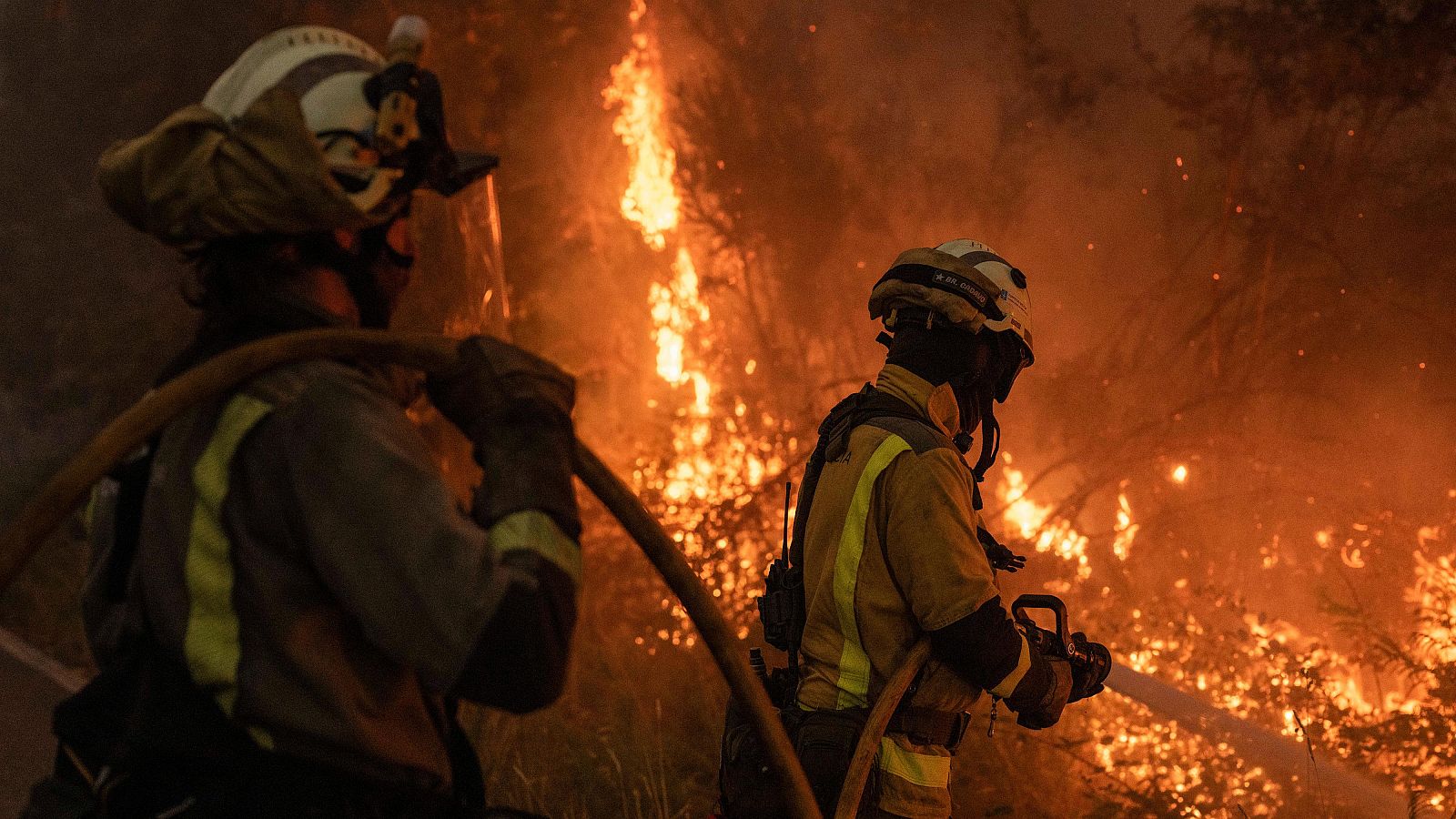 Estabilizados los últimos incendios en Galicia - Telediario 2 | Ver