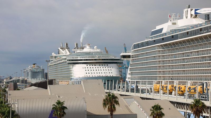 Barcelona vol menys creuers, però lidera Europa: canvi de rumb?