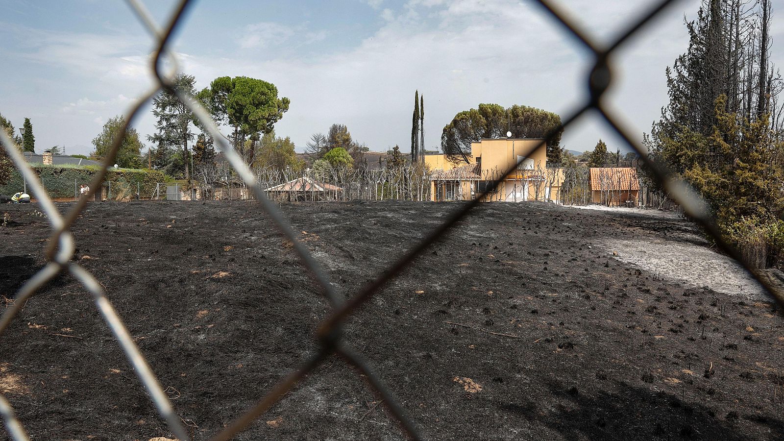 Noche de infierno para los vecinos de Tres Cantos y Tarifa | Ver