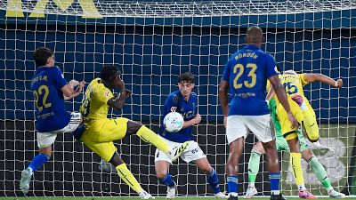El Villarreal agua la fiesta del regreso de Santi Cazorla con el recién ascendido Real Oviedo