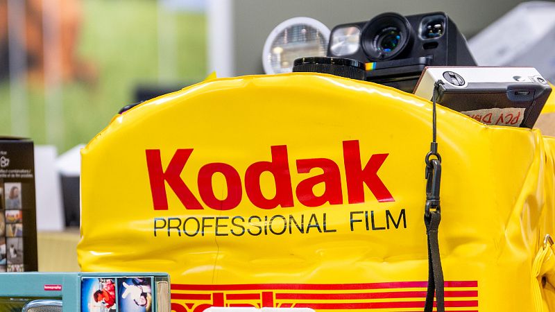 "Apriete el botón, nosotros hacemos el resto": Kodak, la empresa que democratizó la foto, en su momento más difícil