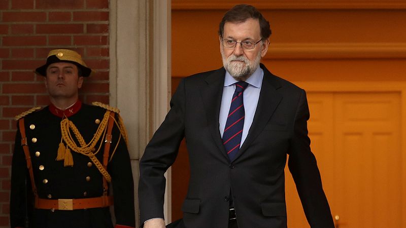 Rajoy, sobre Puigdemont: "Un señor fugado de la justicia no puede ser presidente de nada"