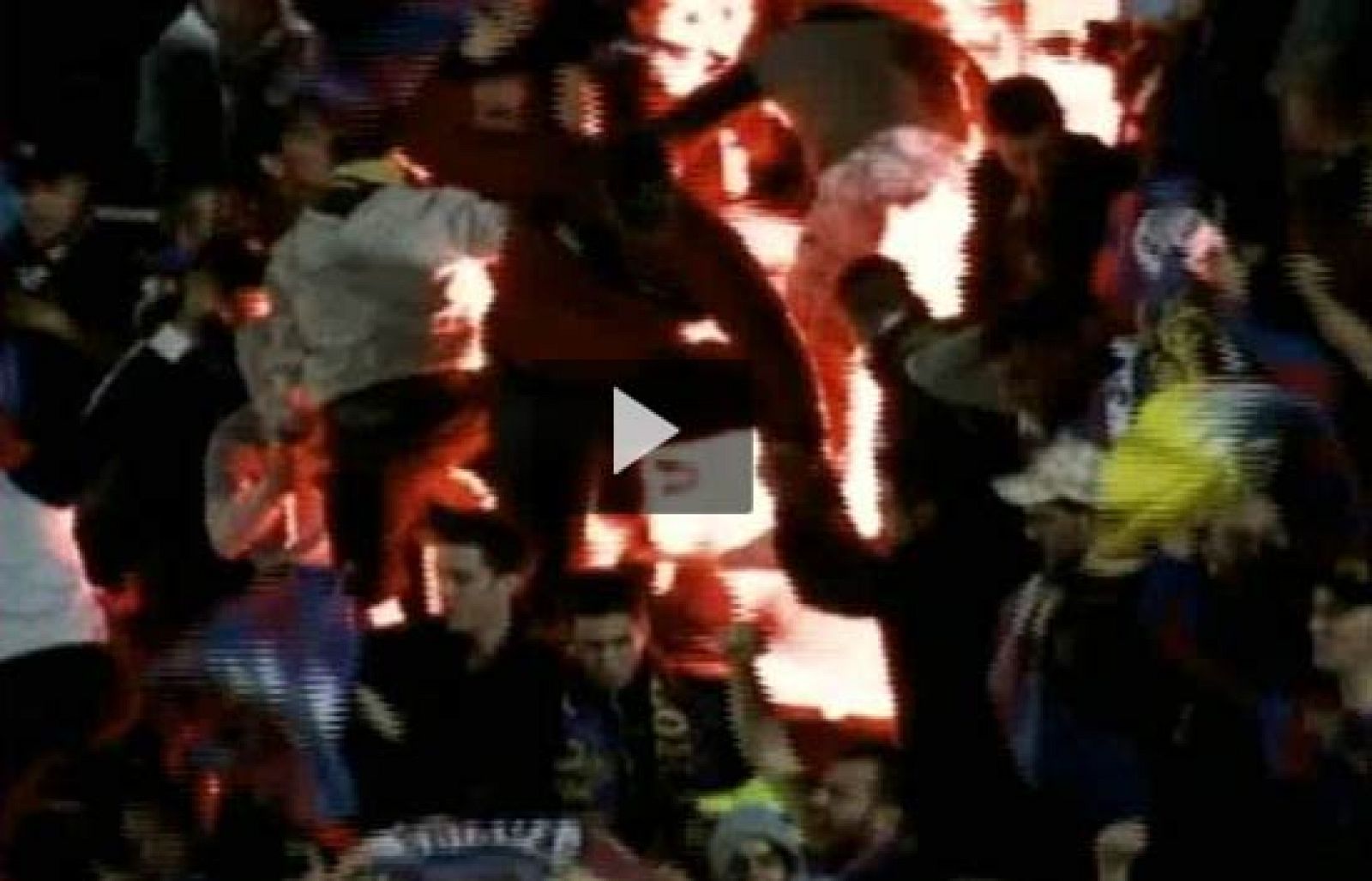 Montjuic amanece devastado por los incidentes del sábado