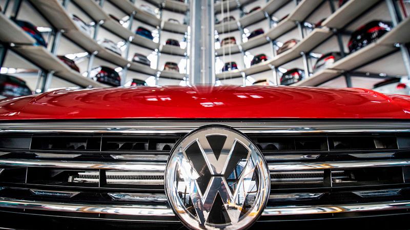 Volkswagen suspende a su jefe de relaciones públicas por el escándalo de los experimentos con monos