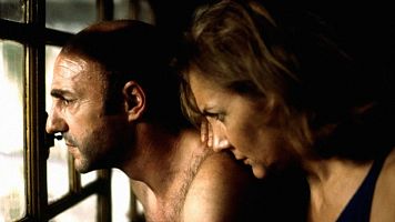 Fingir unas vacaciones por el "qu dirn": As es 'Aupa Etxebeste!', la pelcula que revitaliz el cine en euskera