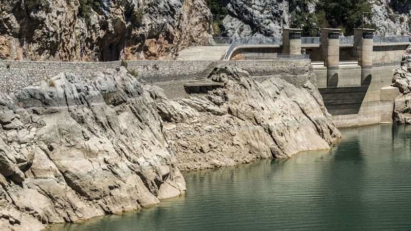 La sequía redujo casi a la mitad la energía generada mediante fuentes hidroeléctricas en 2017