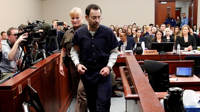 Las mujeres que acusan al médico deportivo Larry Nassar de abusos sexuales ascienden a 265