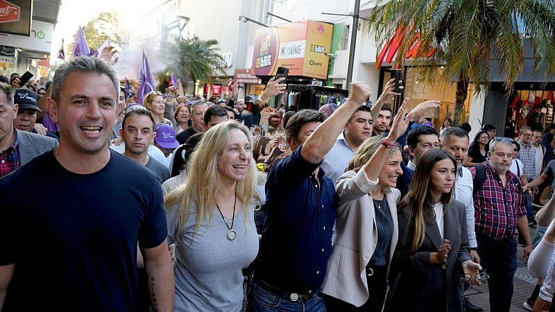 Tensión e incidentes en un acto electoral conducido por Karina Milei en la provincia argentina de Corrientes