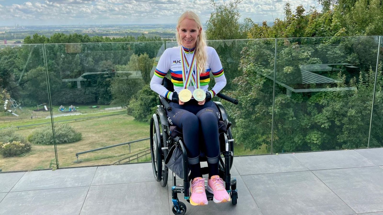 Mundial de ciclismo paralímpico:Manuela Vos, oro también en la prueba en ruta WH1 - Los Deportes de La1 | Ver