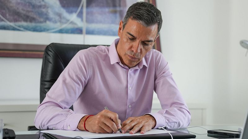 Sánchez respalda al líder palestino, Mahmud Abás, después de que EE.UU. cancelara la emisión de su visado