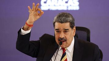 Maduro amenaza con declarar a Venezuela "en armas" en plena escalada de tensin con Estados Unidos