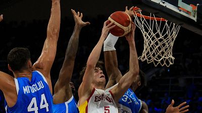 Espa�a pierde contra Grecia (86-90) y queda eliminada del Eurobasket 2025 pese a rozar una remontada hist�rica