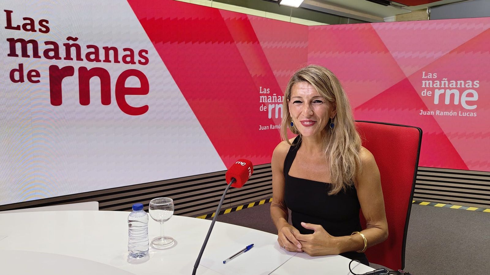 Yolanda Díaz asegura en RNE que la reducción de jornada se acabará produciendo - Las mañanas de RNE | Ver