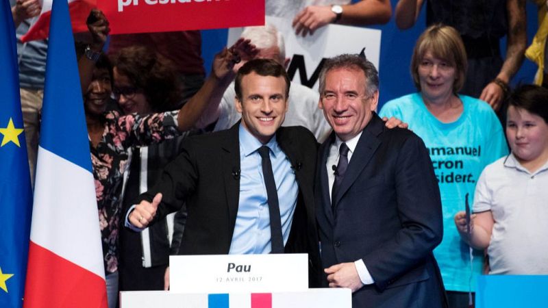La penúltima bala de Macron: Francia a la busca de un nuevo Gobierno