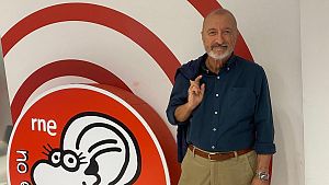 Arturo Prez-Reverte presenta 'Misin en Pars'