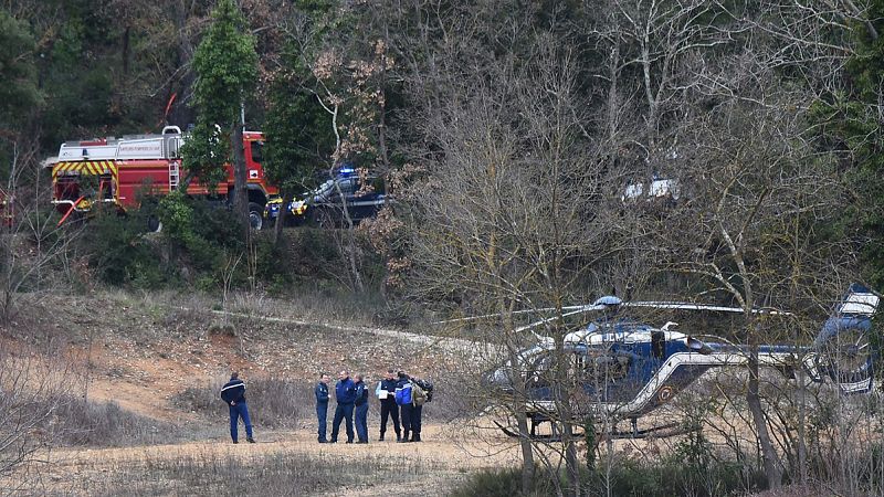 Mueren cinco oficiales franceses al estrellarse dos helicópteros durante unas maniobras