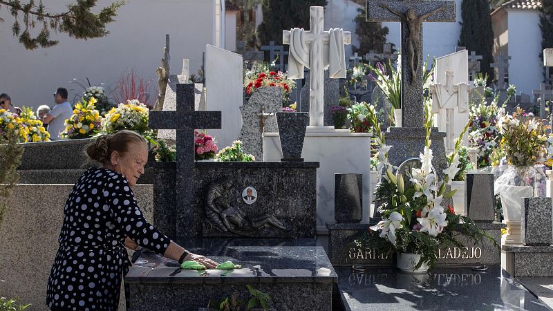 Del estigma a la "compasión": así ha cambiado la visión de la Iglesia sobre el suicidio