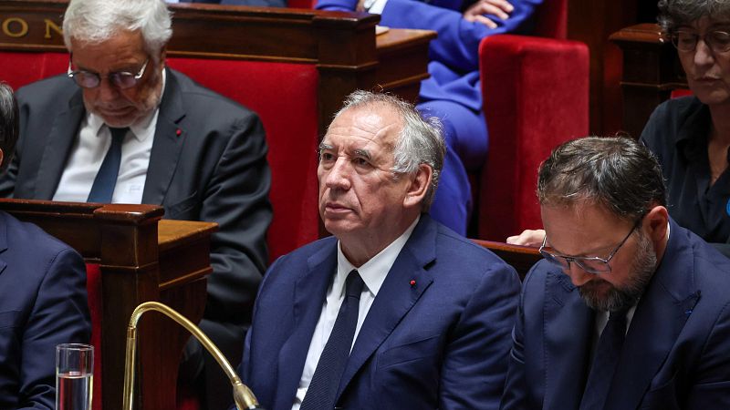 El Gobierno de Bayrou cae tras perder la confianza de los diputados y Francia se sume en una nueva crisis política