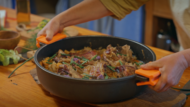 Caldereta de xai, una recepta arrelada a la terra