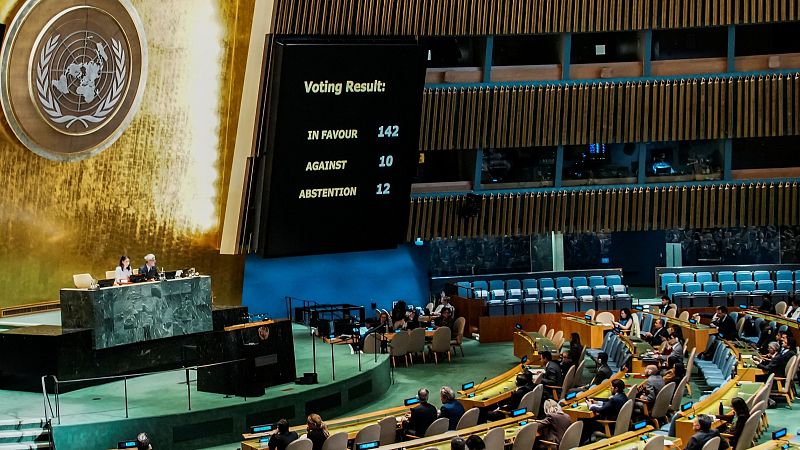 La Asamblea General de la ONU aprueba por amplia mayoría un texto en favor de la solución de los dos Estados