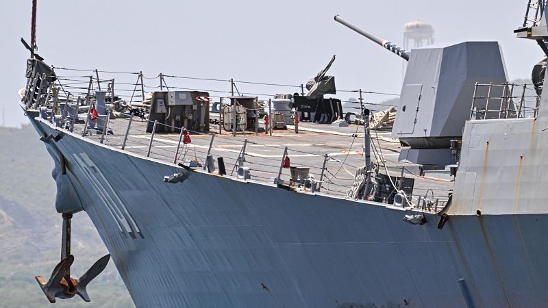 Venezuela asegura que un "destructor" de EE.UU. abordó de manera "ilegal" una embarcación