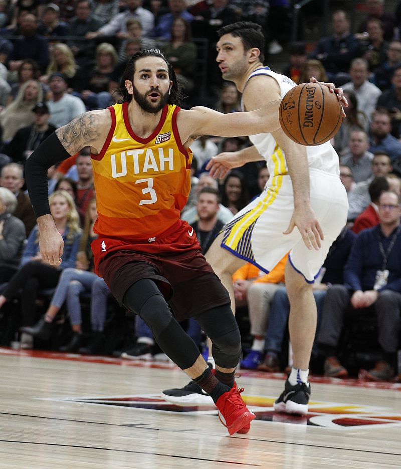 Ricky Rubio destaca; gana Ibaka y pierde Abrines