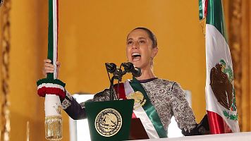 La presidenta mexicana celebra su primer da de la independencia celebrando a heronas y mujeres