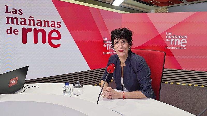 Saiz carga contra el PP por "ir de la mano" de Vox y votar a favor de agilizar la expulsión de extranjeros