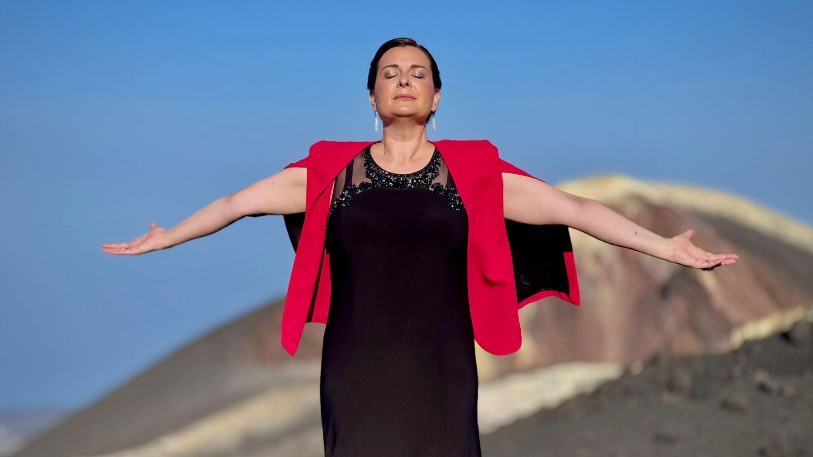 RTVE pone música al volcán de La Palma como homenaje a los damnificados en el cuarto aniversario de la erupción | Ver