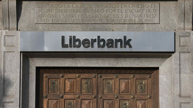 Un juzgado obliga a Liberbank a devolver a una empresa las comisiones cobradas por descubierto