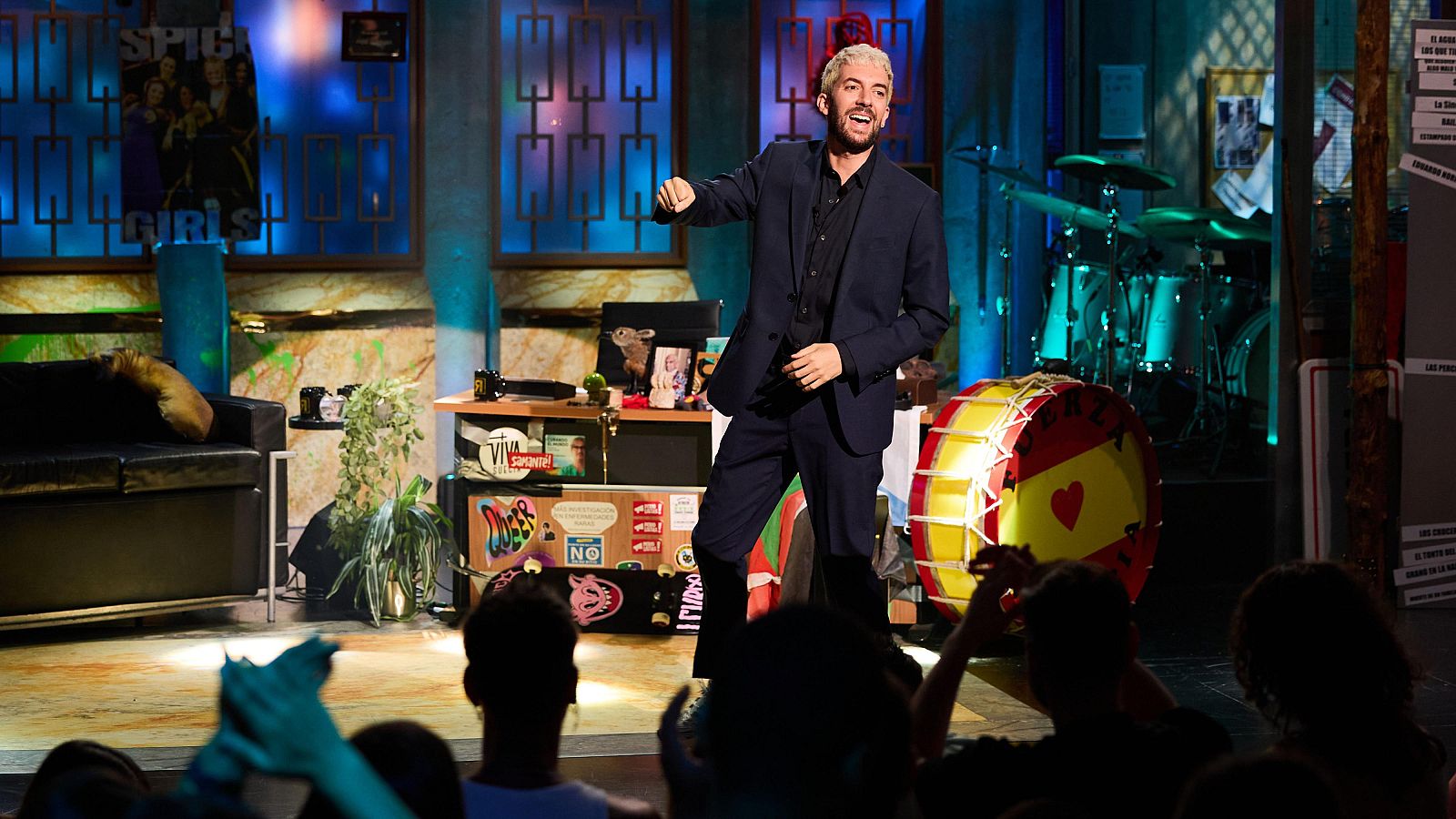 La Revuelta | Ya puedes ver el programa interpretado en lengua de signos - La Revuelta en lengua de signos | Ver