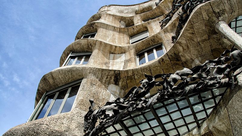 El canvi de nom de la Casa Milà: per què va passar a anomenar-se 'La Pedrera'?