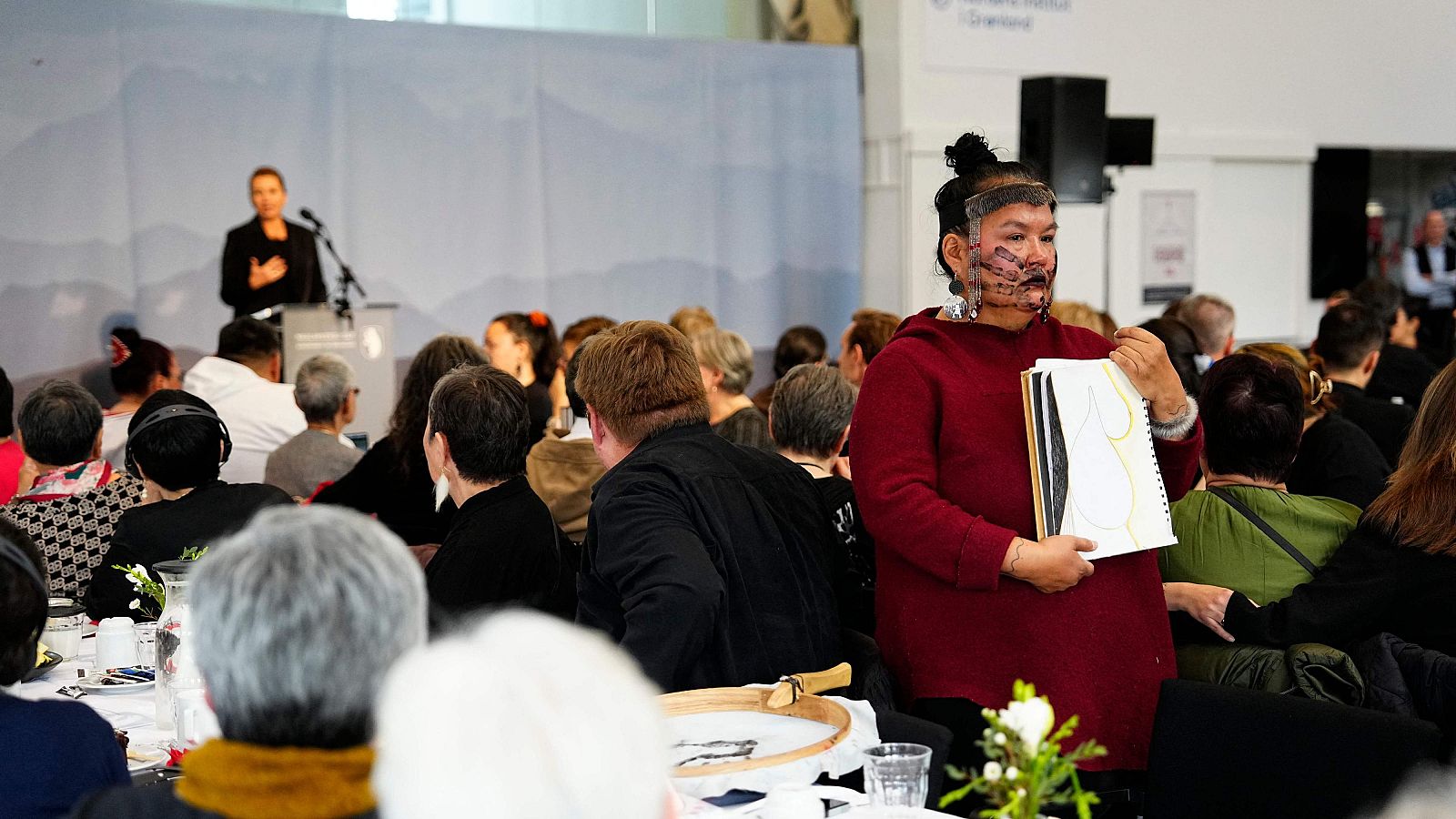 Dinamarca pide perdón a las mujeres que esterilizó a la fuerza en Groenlandia - La tarde en 24h | Ver