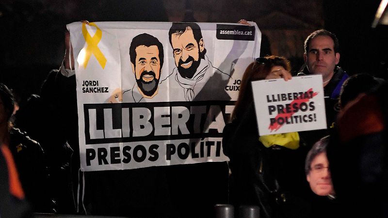 El Tribunal Constitucional admite a trámite los recursos de los 'Jordis' contra su ingreso en la cárcel