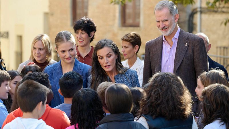 Los reyes y la princesa Leonor visitan Olite y Tudela en la segunda jornada de su viaje oficial a Navarra