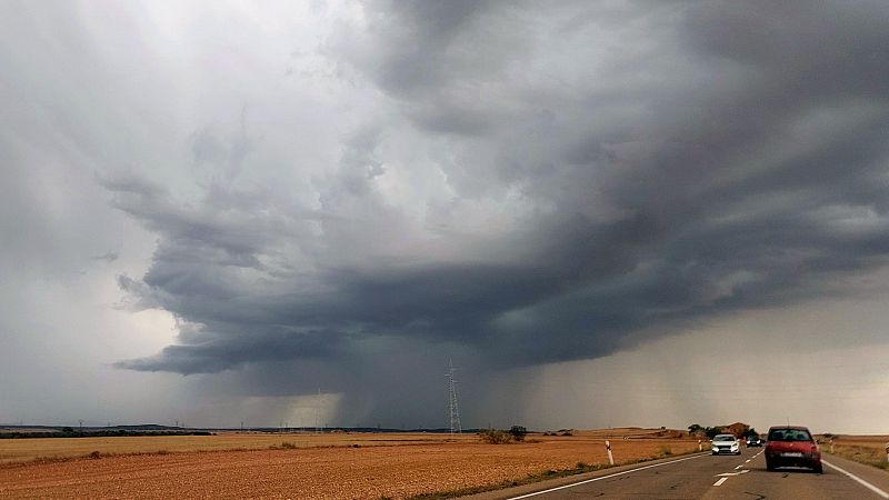 La Aemet avisa de que este lunes y martes serán los días "más adversos" del paso de la borrasca Gabrielle