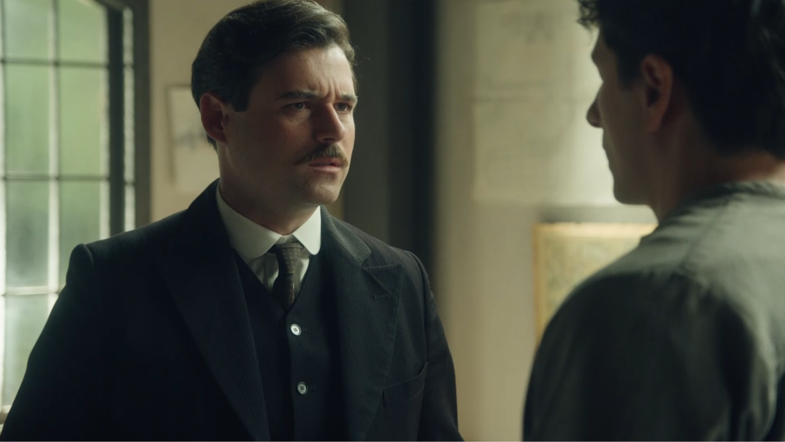 La Promesa: Manuel investiga a Enora - La promesa | Ver