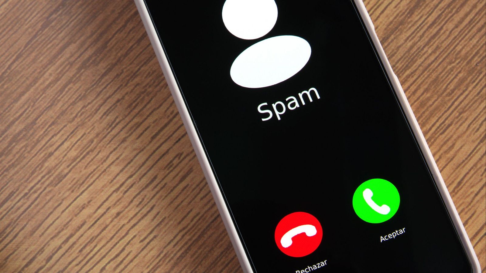 4 de cada 10 consumidores reciben todavía más llamadas 'spam' que antes de las nuevas medidas del Gobierno - Telediario 1 | Ver